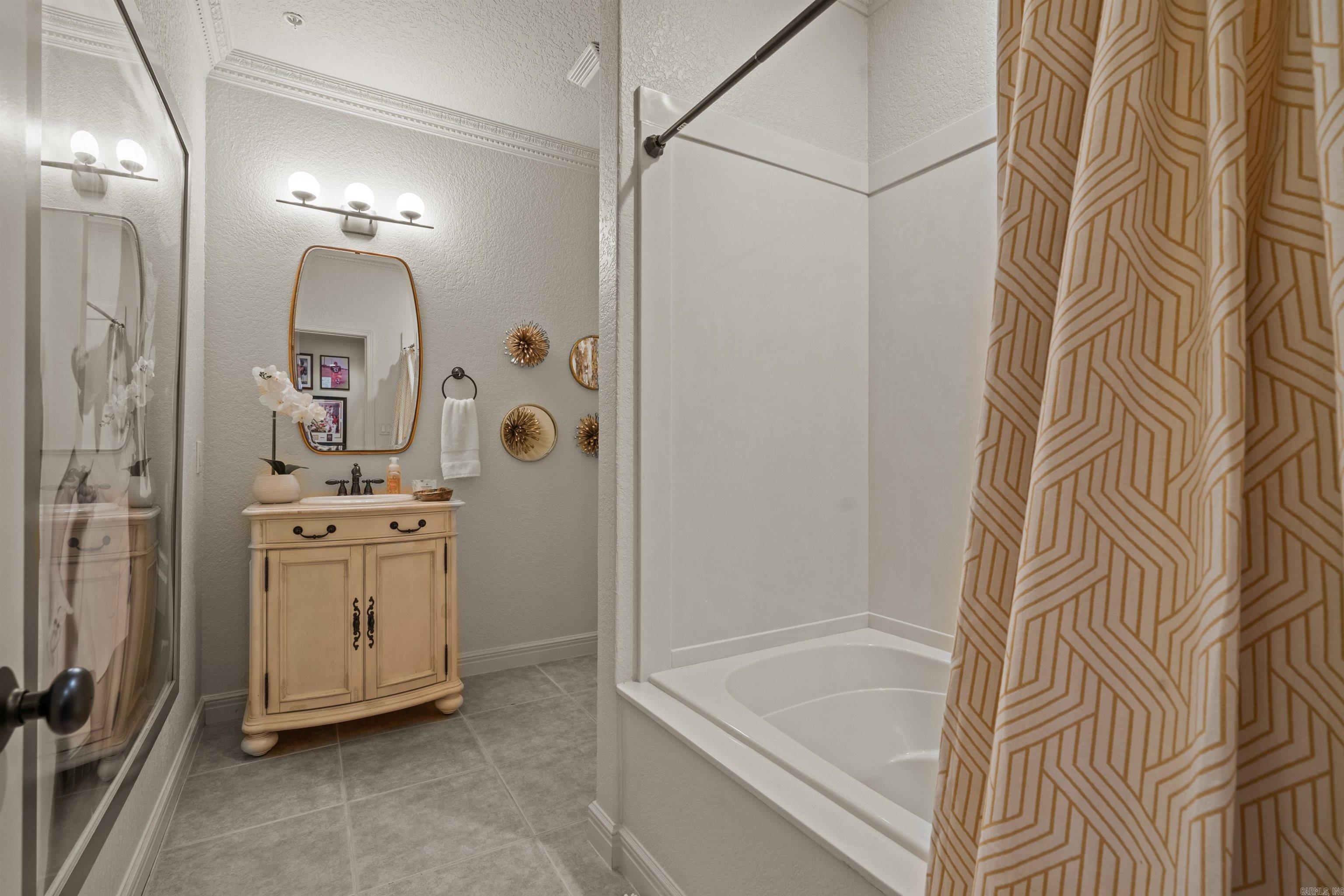 130 Grand Isle Drive Unit: 1D