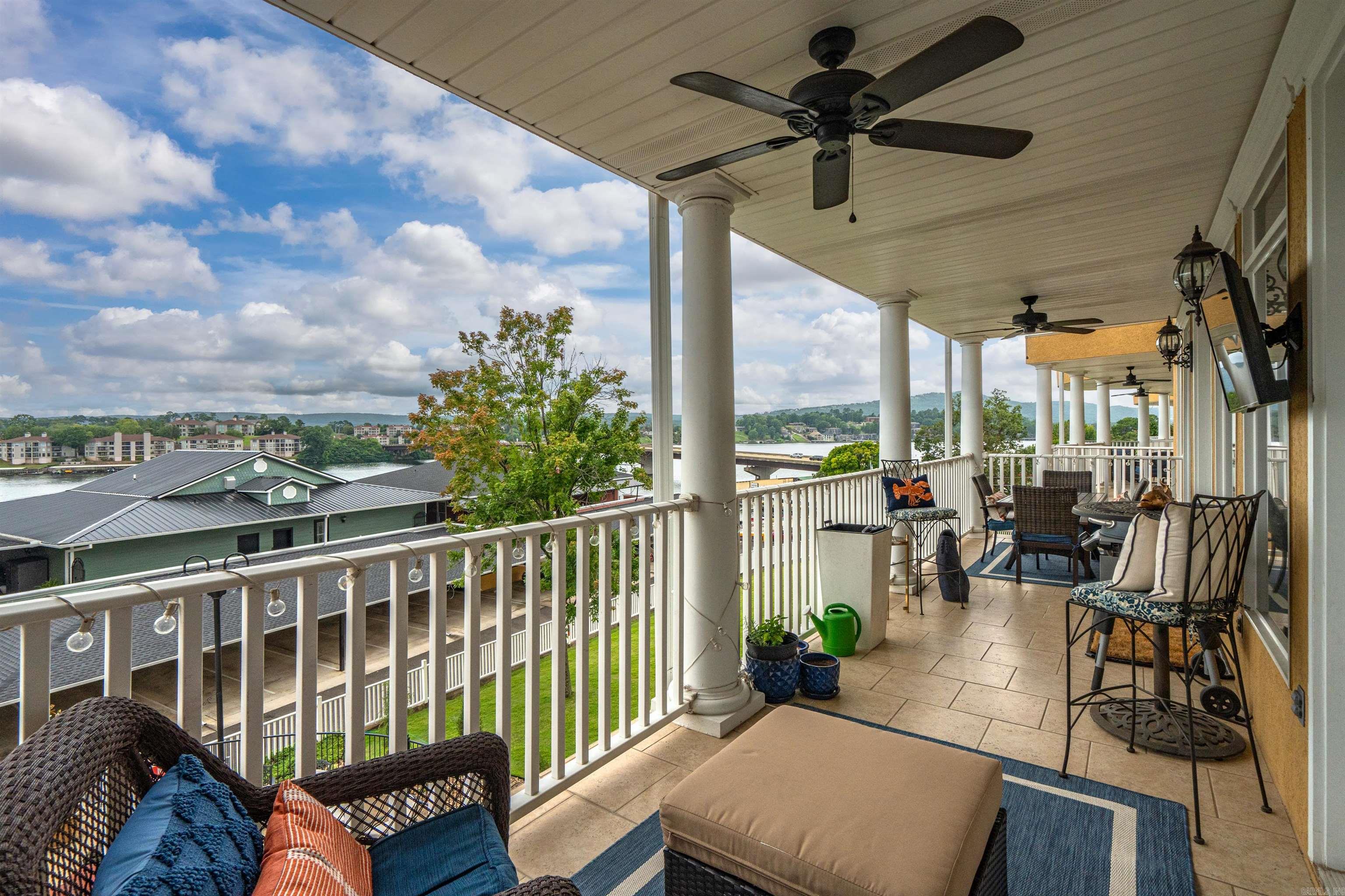 130 Grand Isle Drive Unit: 1D