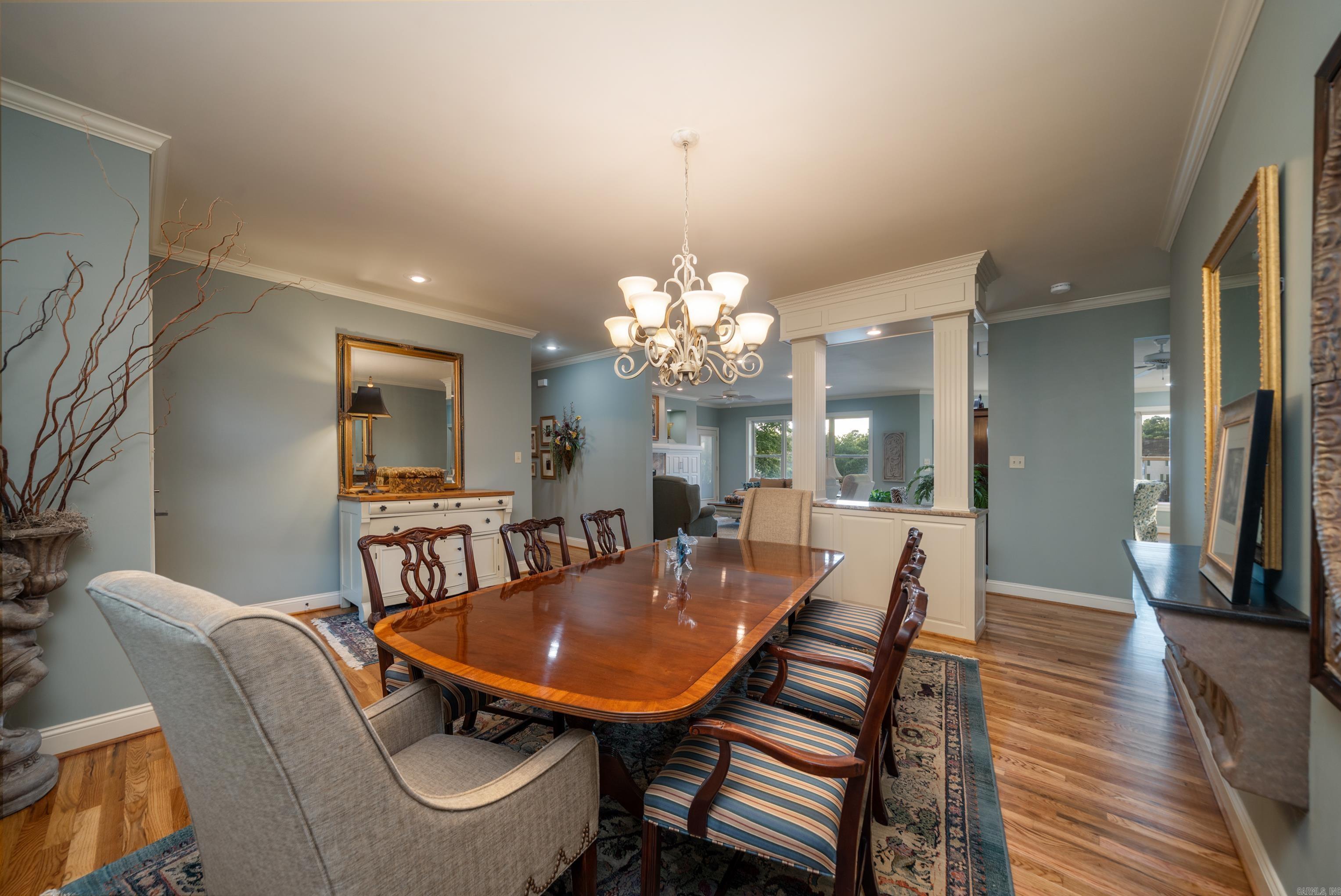 370 Chappel Hill