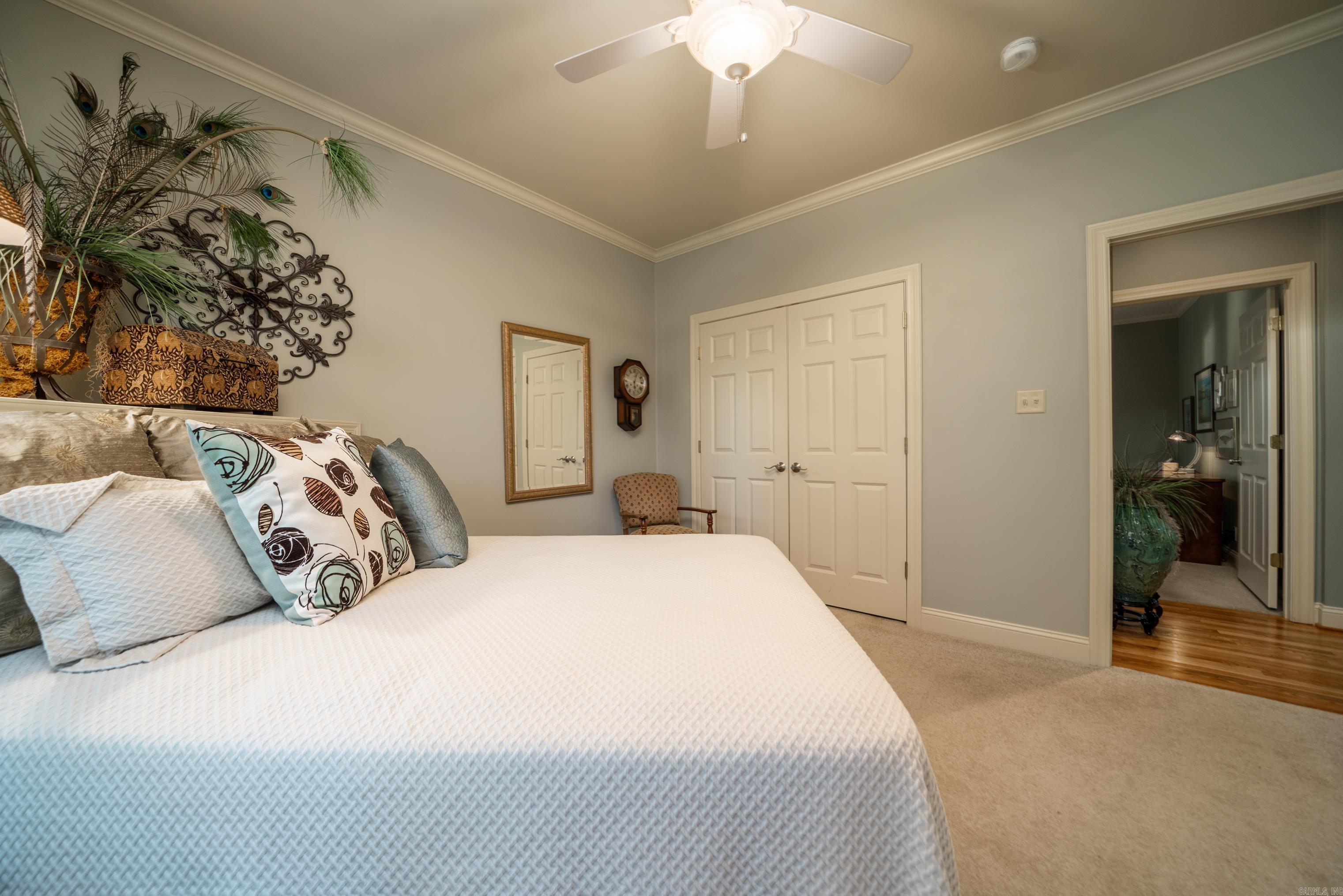 370 Chappel Hill