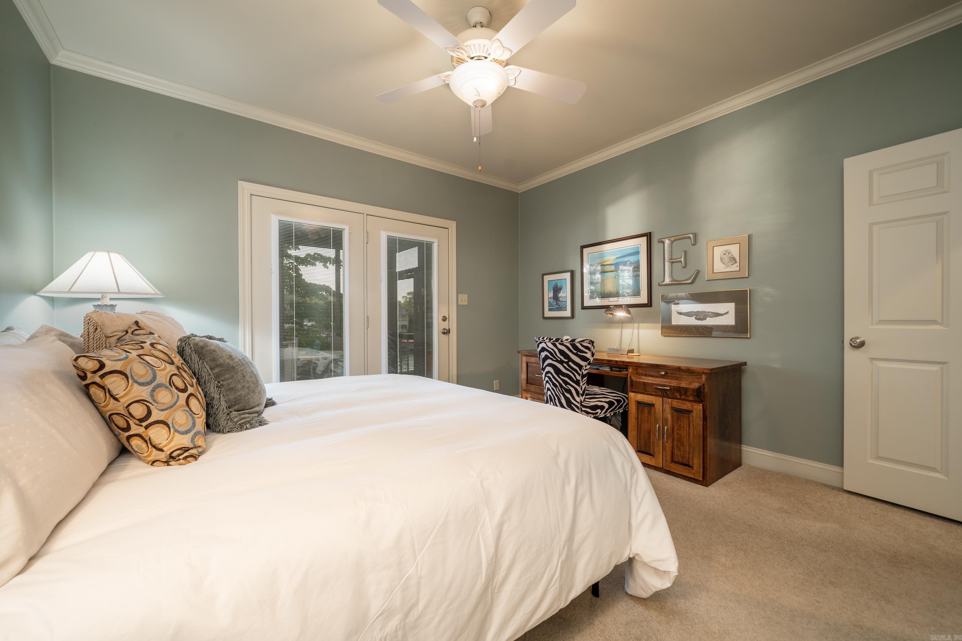 370 Chappel Hill
