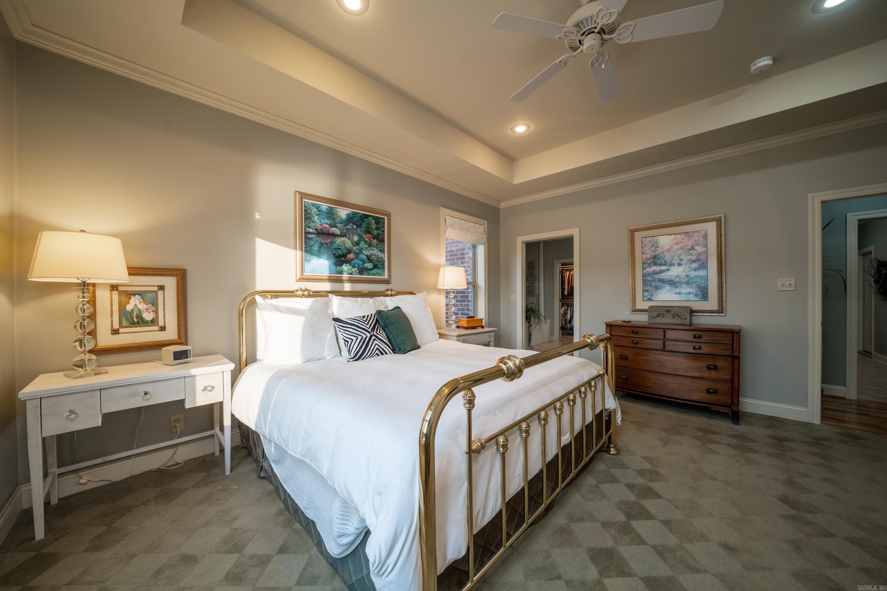 370 Chappel Hill