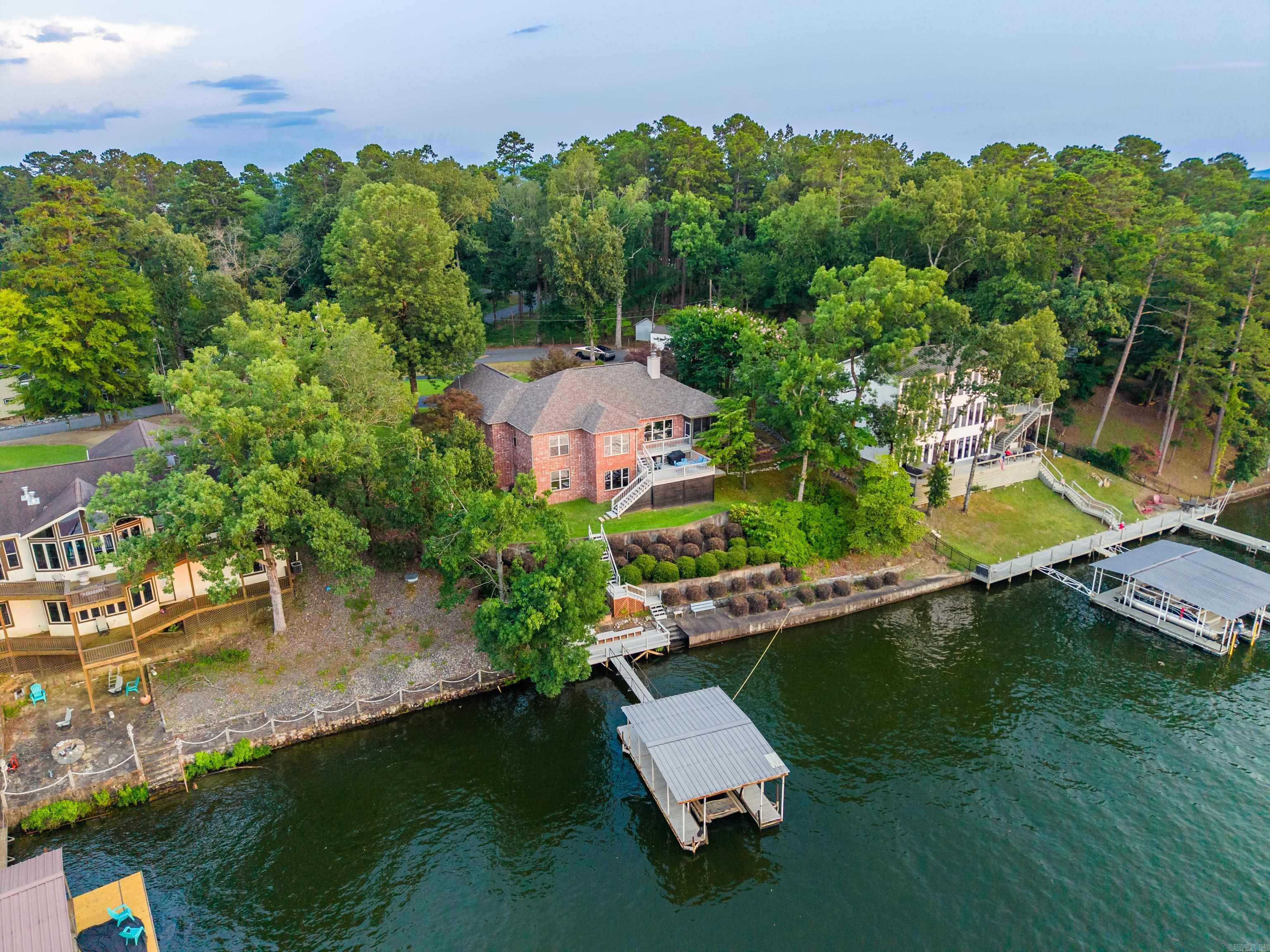 370 Chappel Hill
