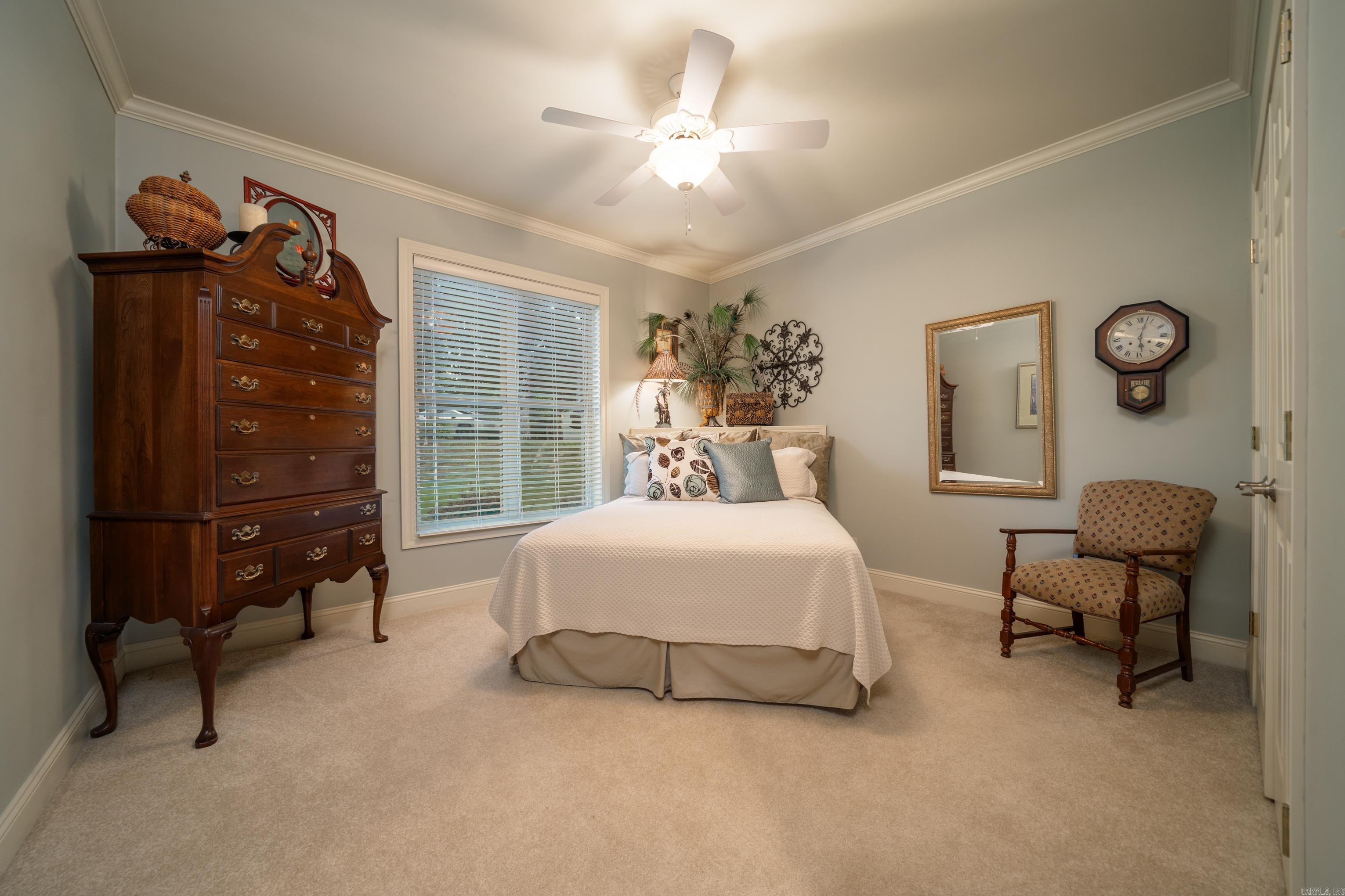 370 Chappel Hill