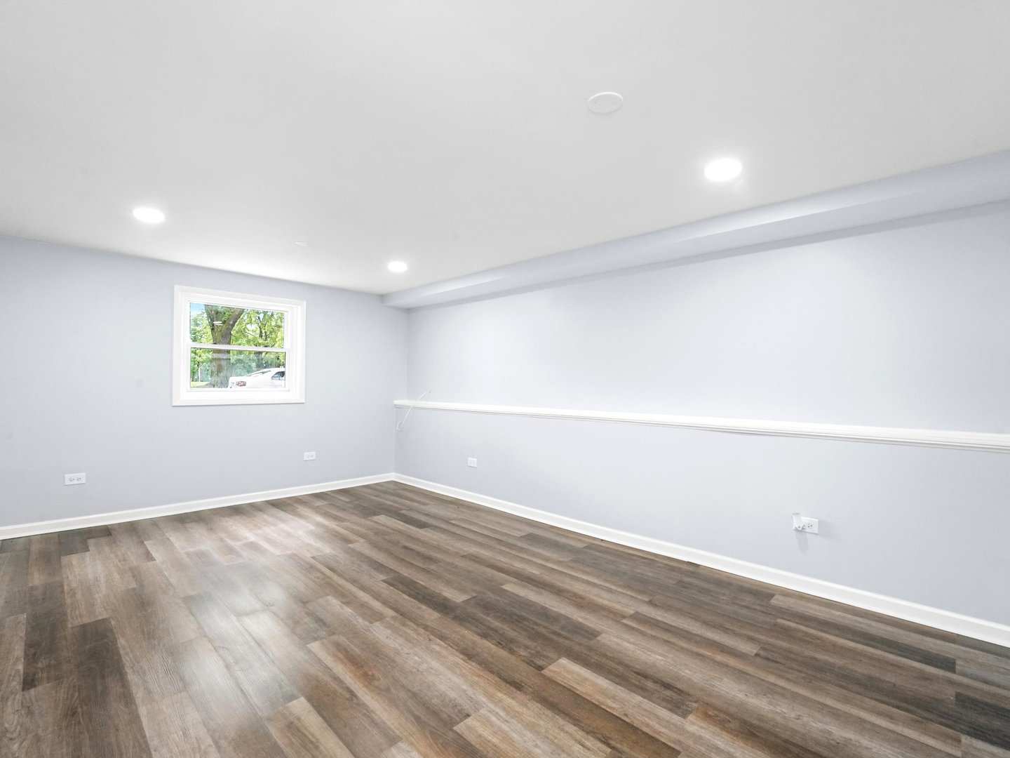 172 E North End Avenue