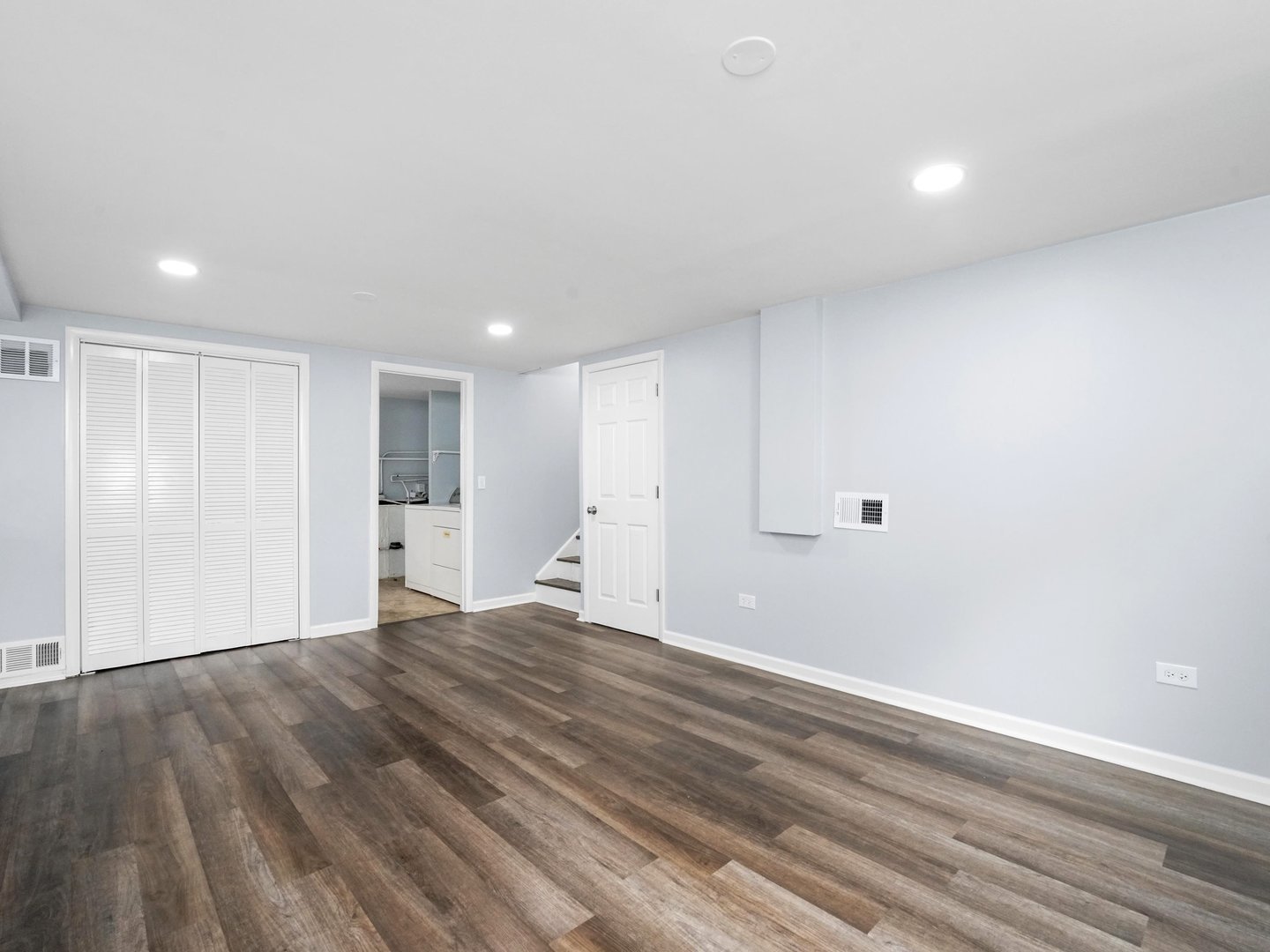 172 E North End Avenue