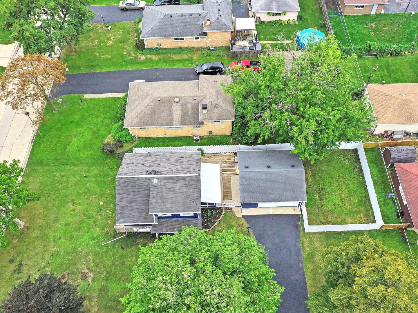 172 E North End Avenue