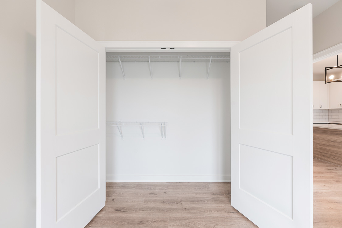 246 Green Bay Road Unit: 402