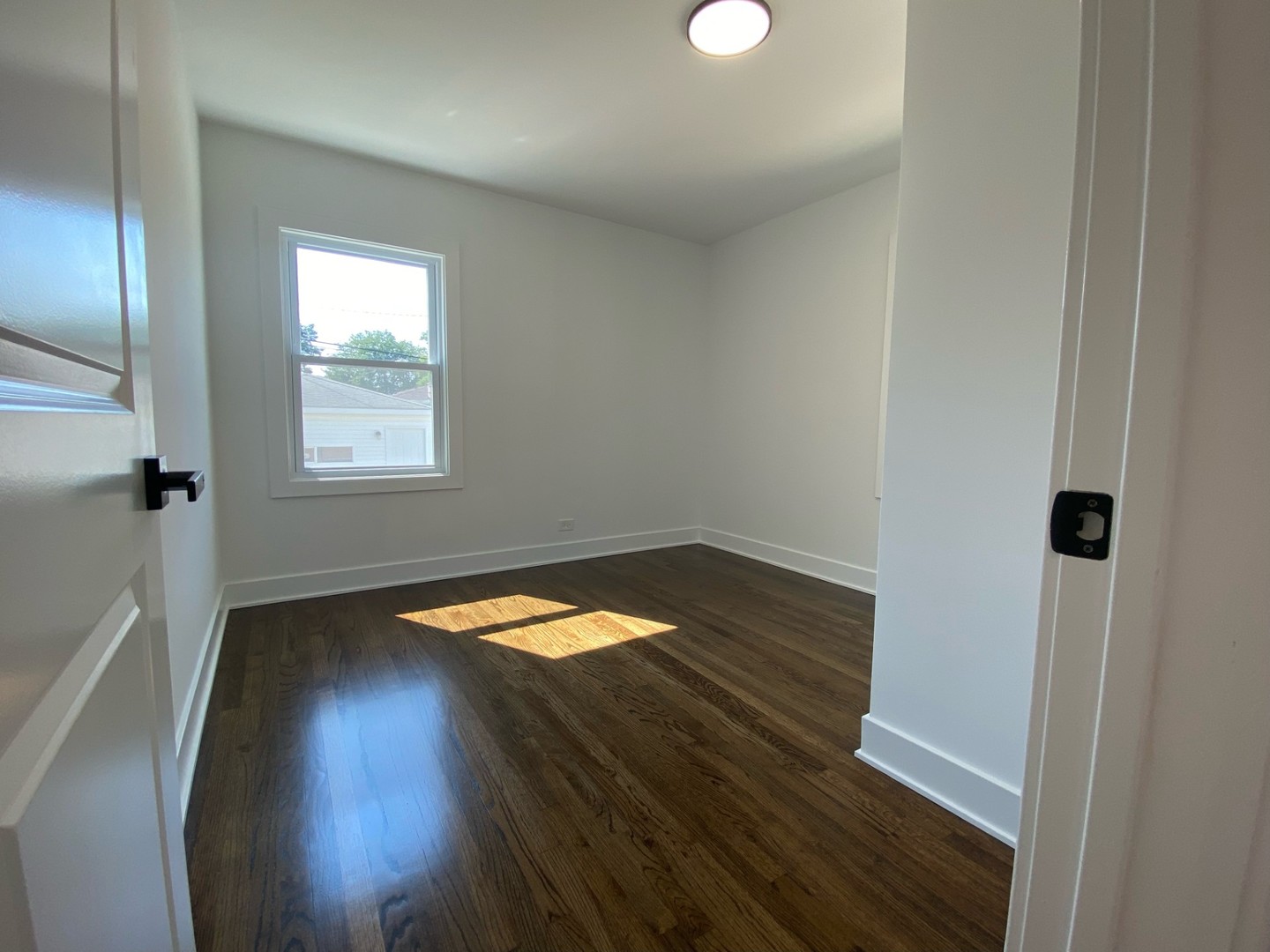 3826 N Pacific Avenue