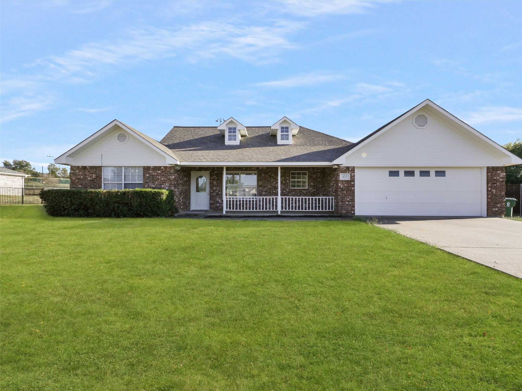 327 Preston Glen