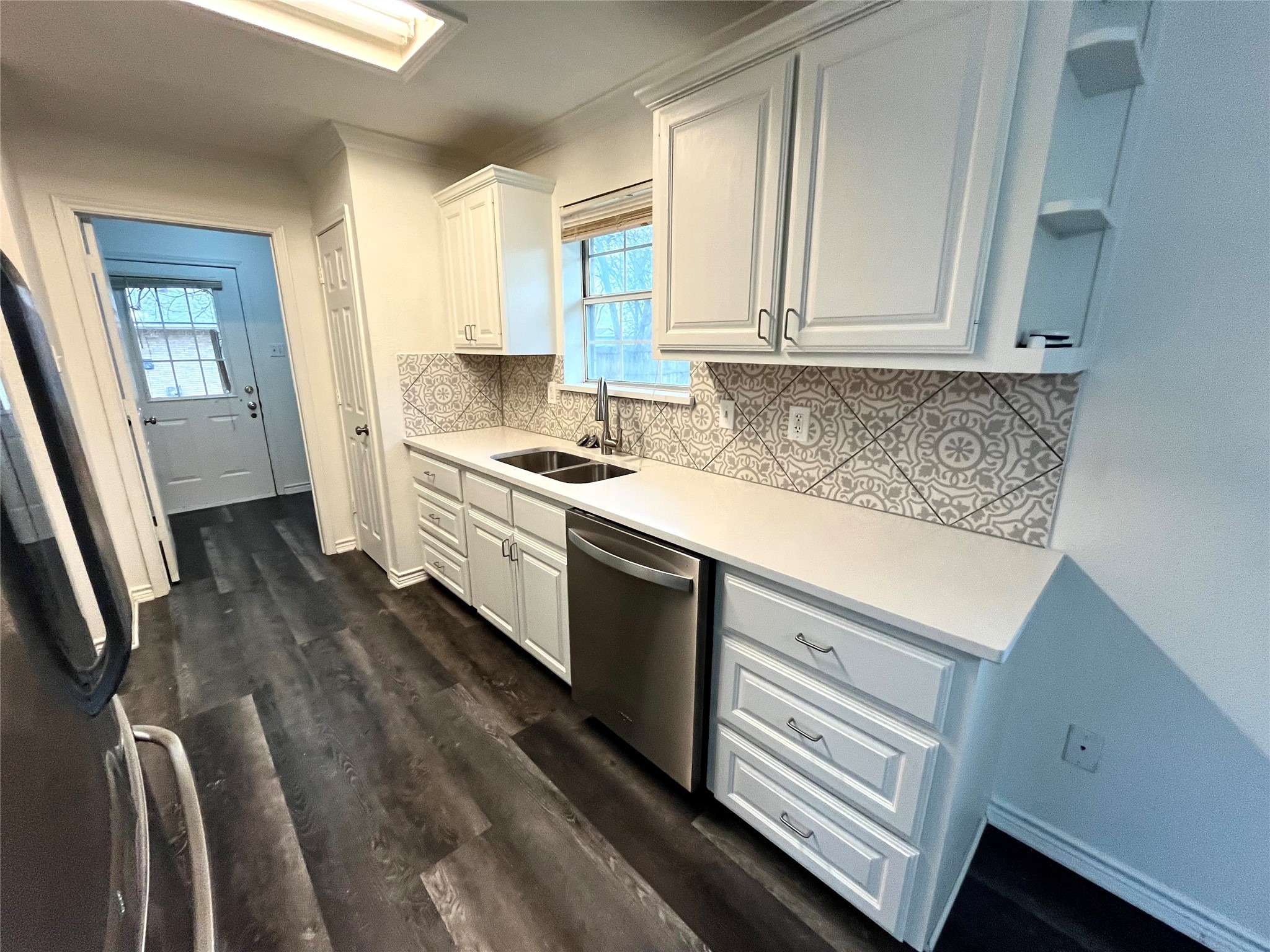 505 W Walnut Street