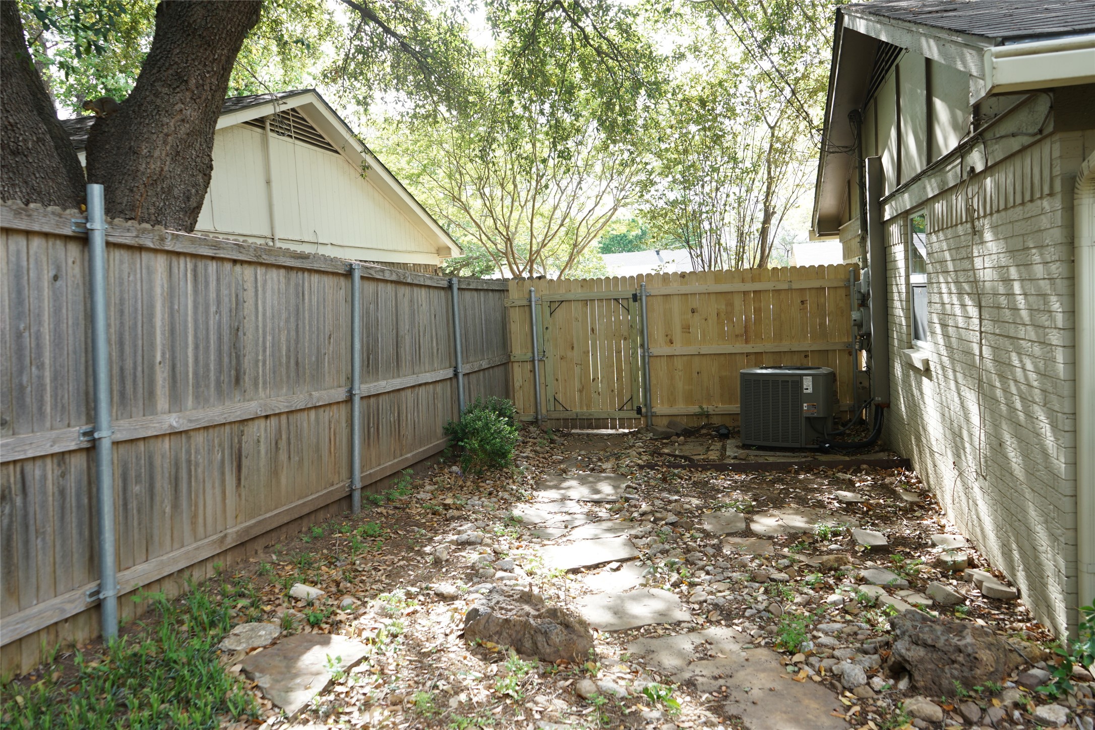 2401 San Diego Drive