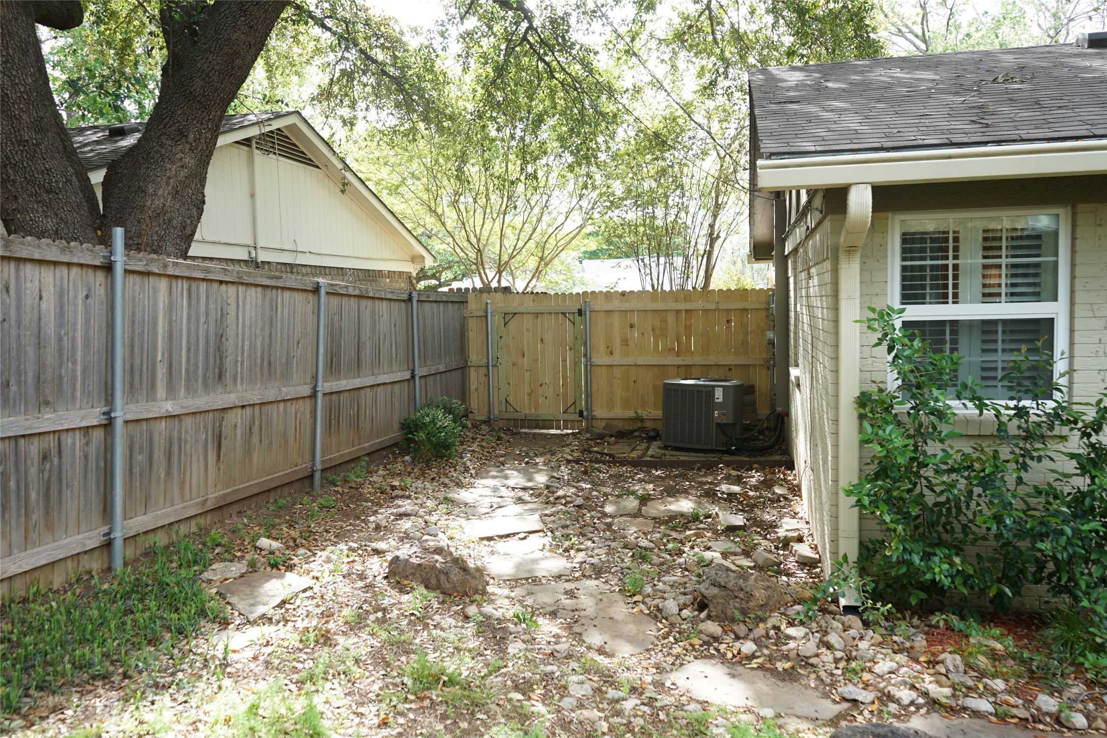2401 San Diego Drive