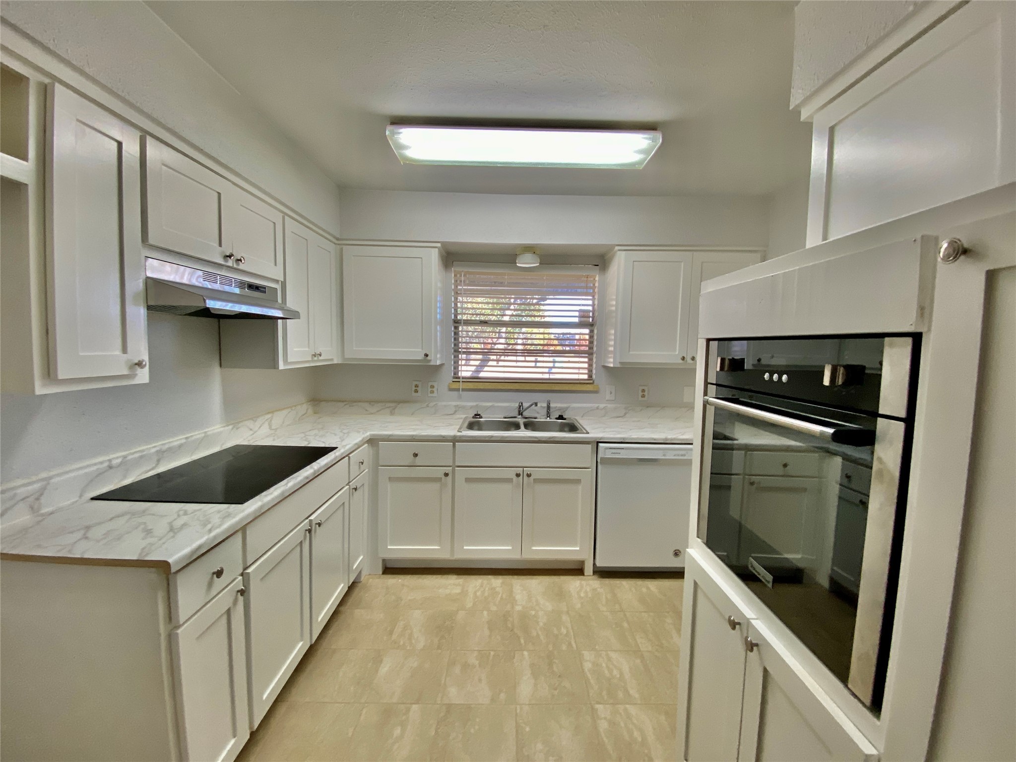 1213/1215 Mill Valley Drive 2