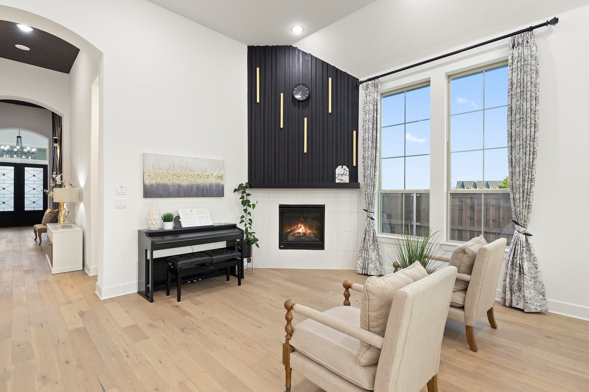 4401 Paintbrush Way