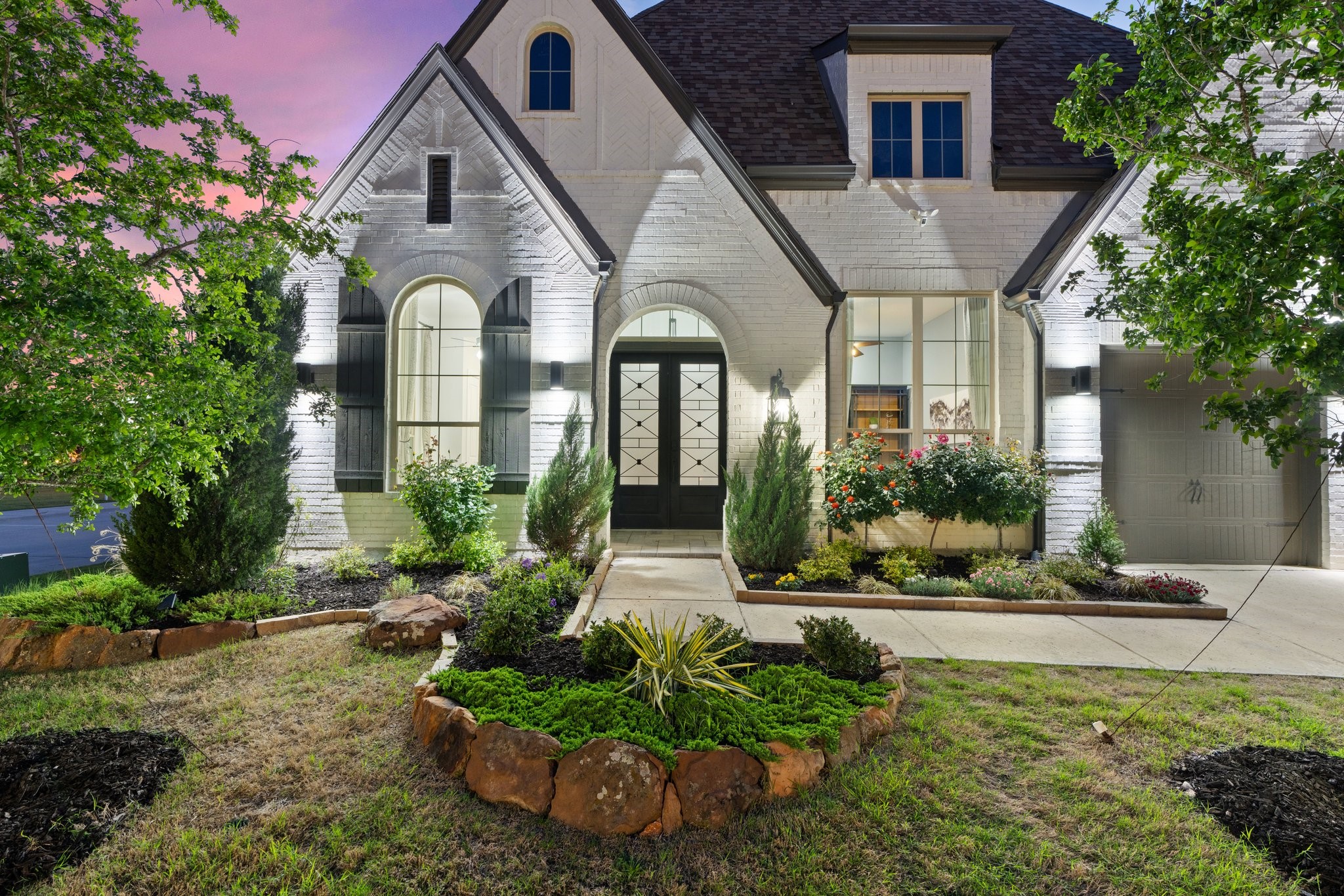 4401 Paintbrush Way