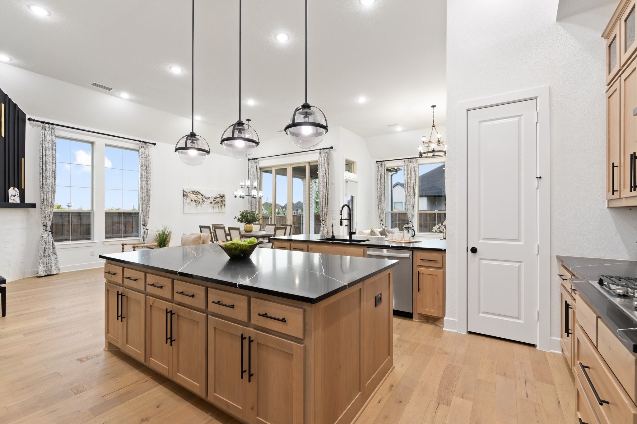 4401 Paintbrush Way