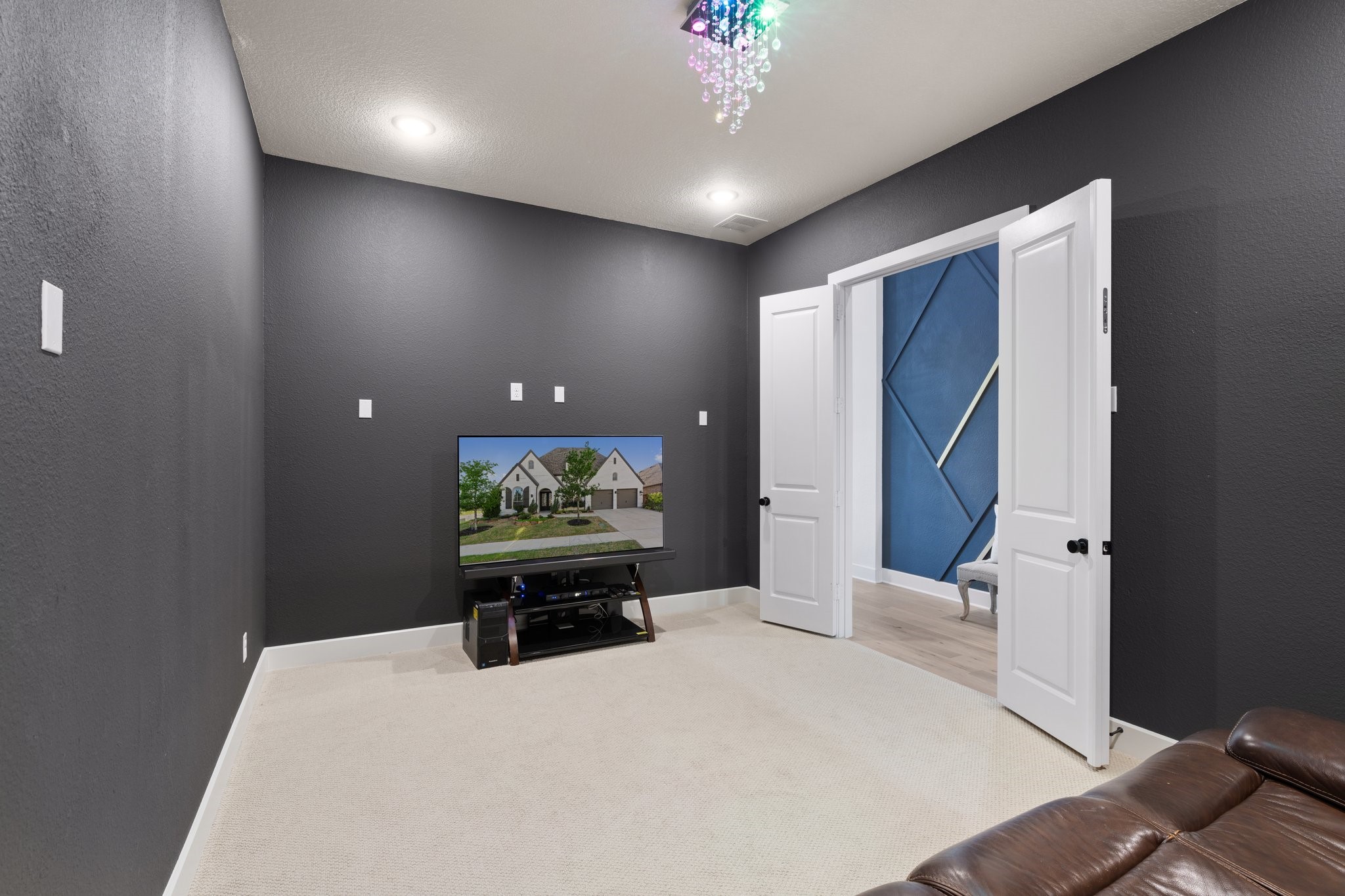 4401 Paintbrush Way