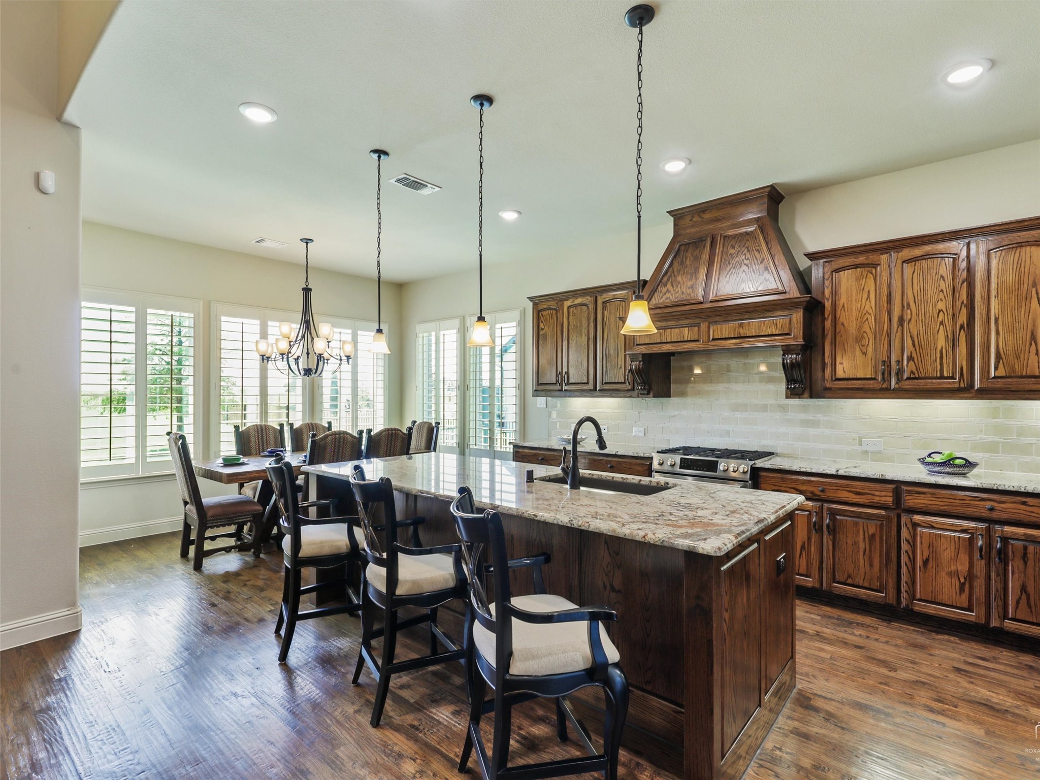 1825 Turtle Creek Lane