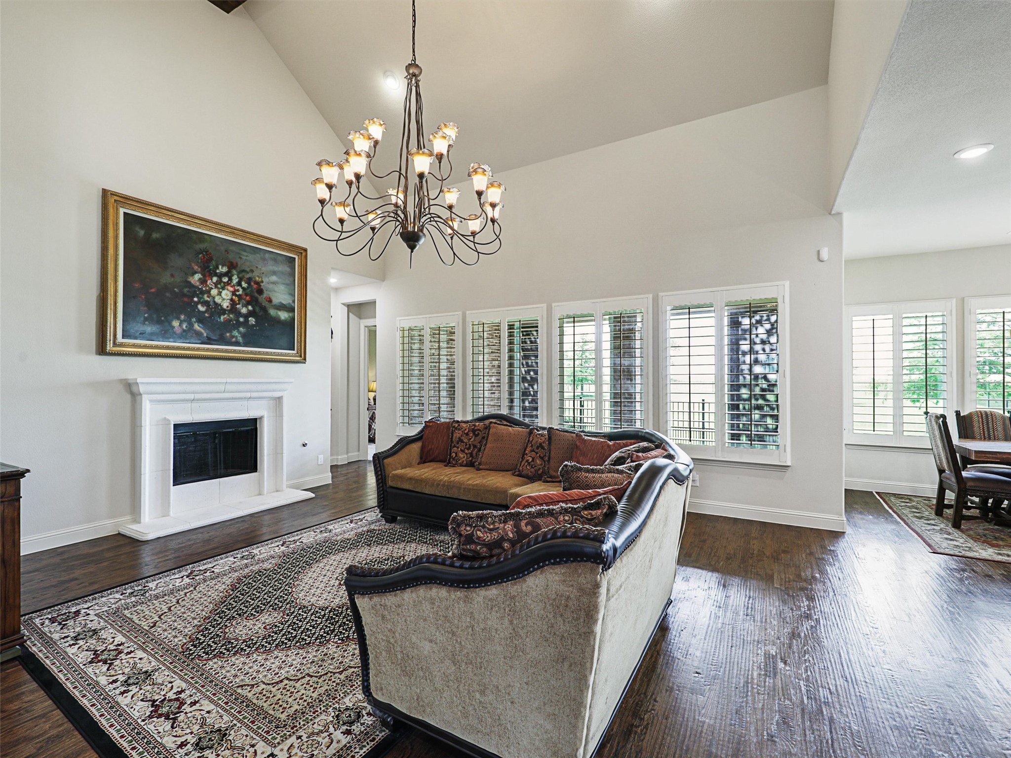 1825 Turtle Creek Lane