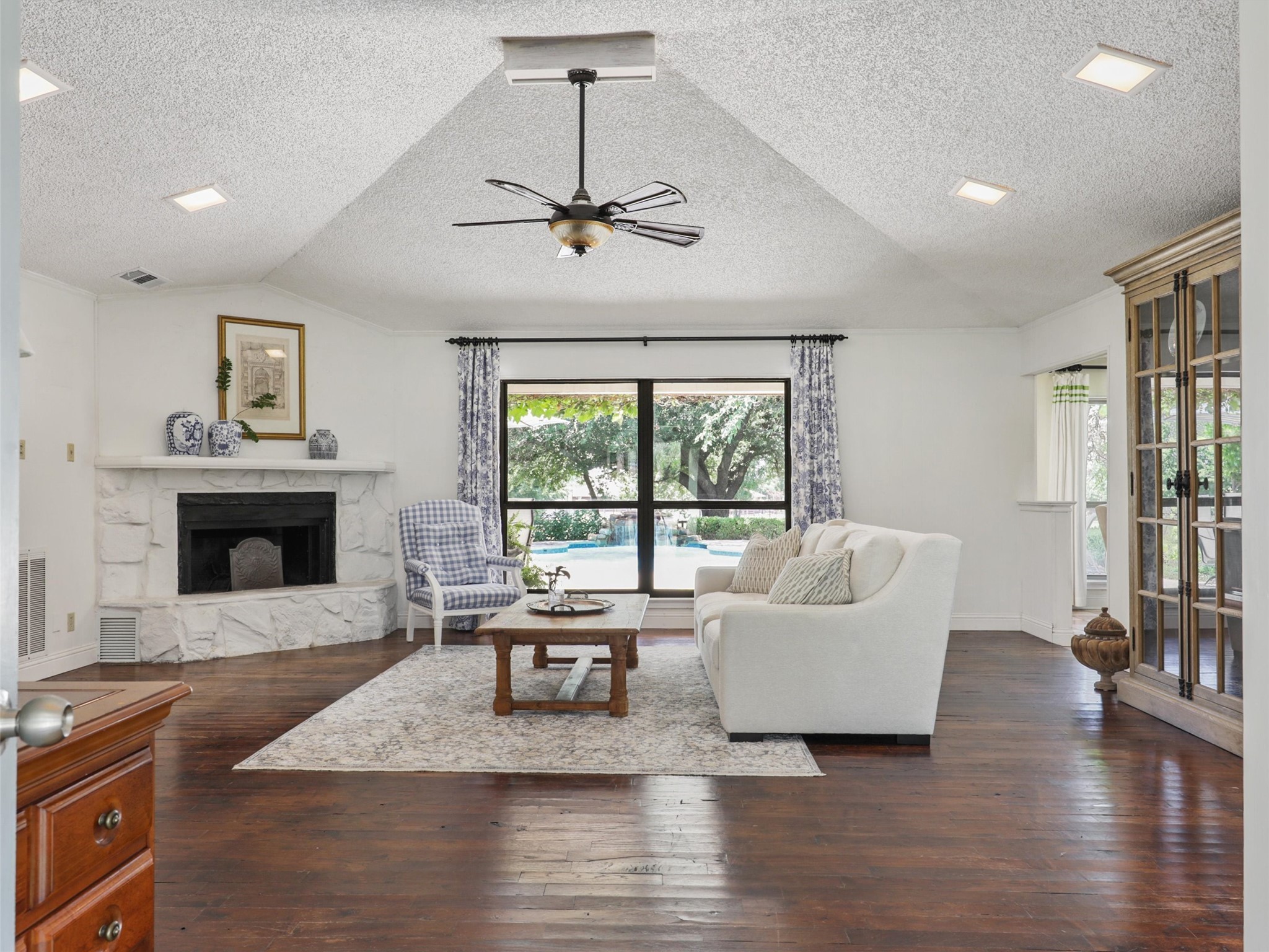 9025 Prestonview Drive