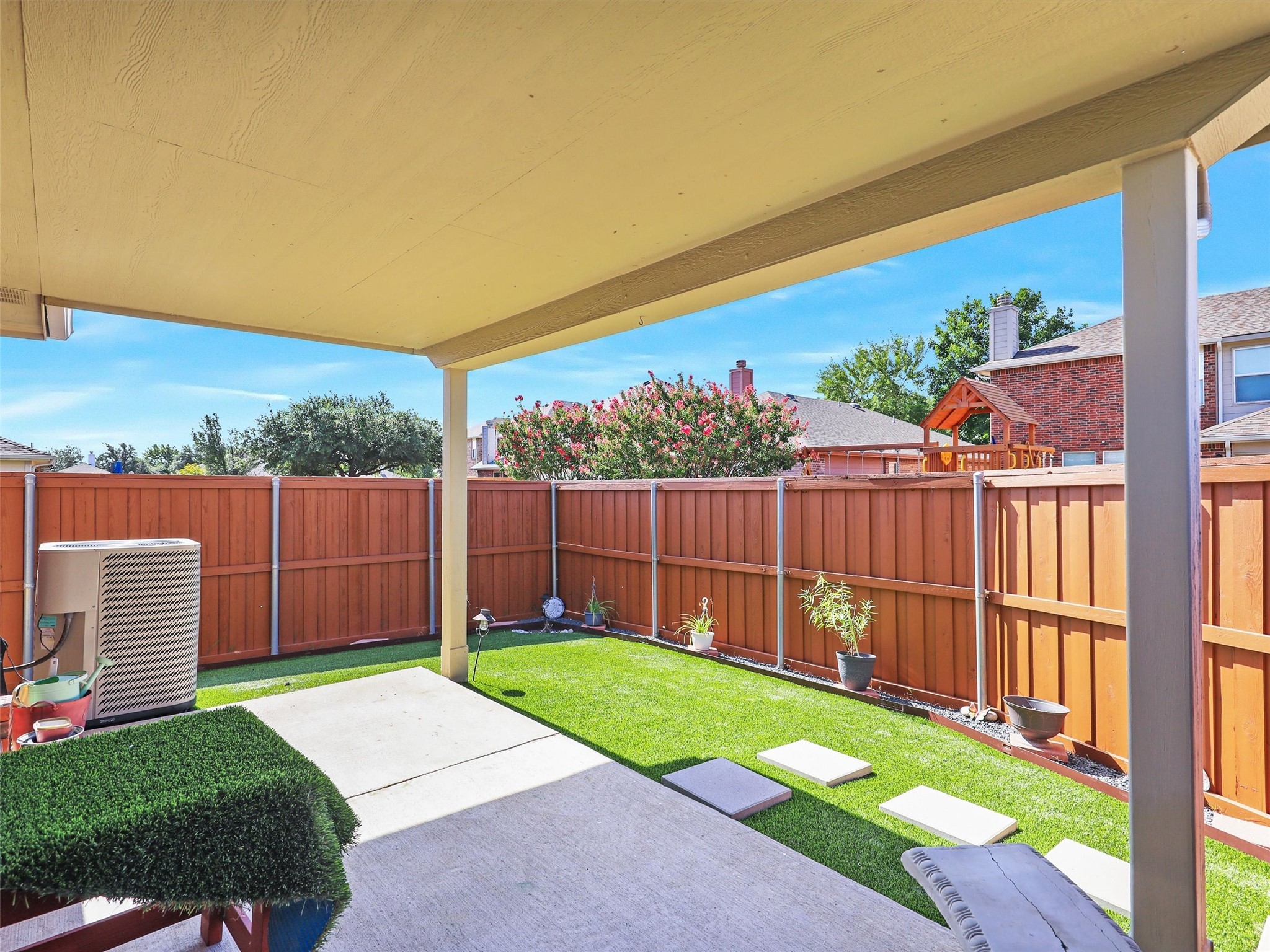 1320 Lamar Lane