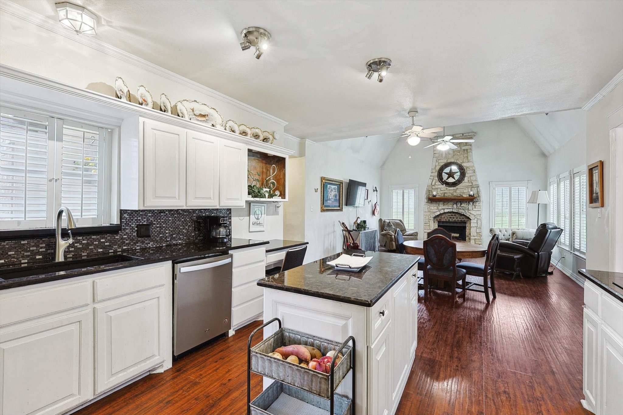 1413 Rolling Acres Drive
