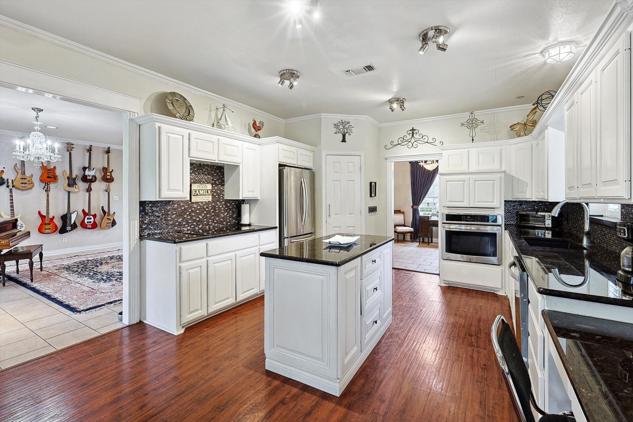 1413 Rolling Acres Drive