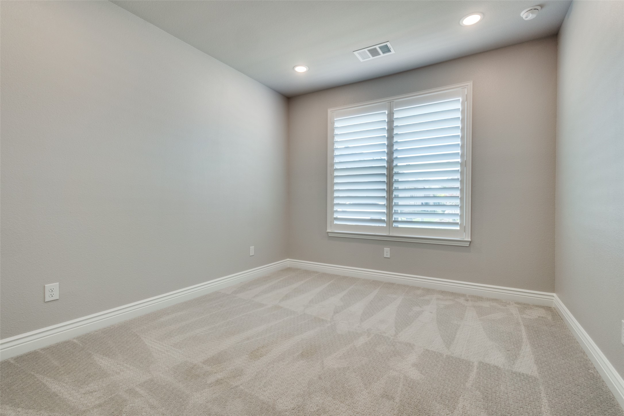 9513 Heartwood Drive