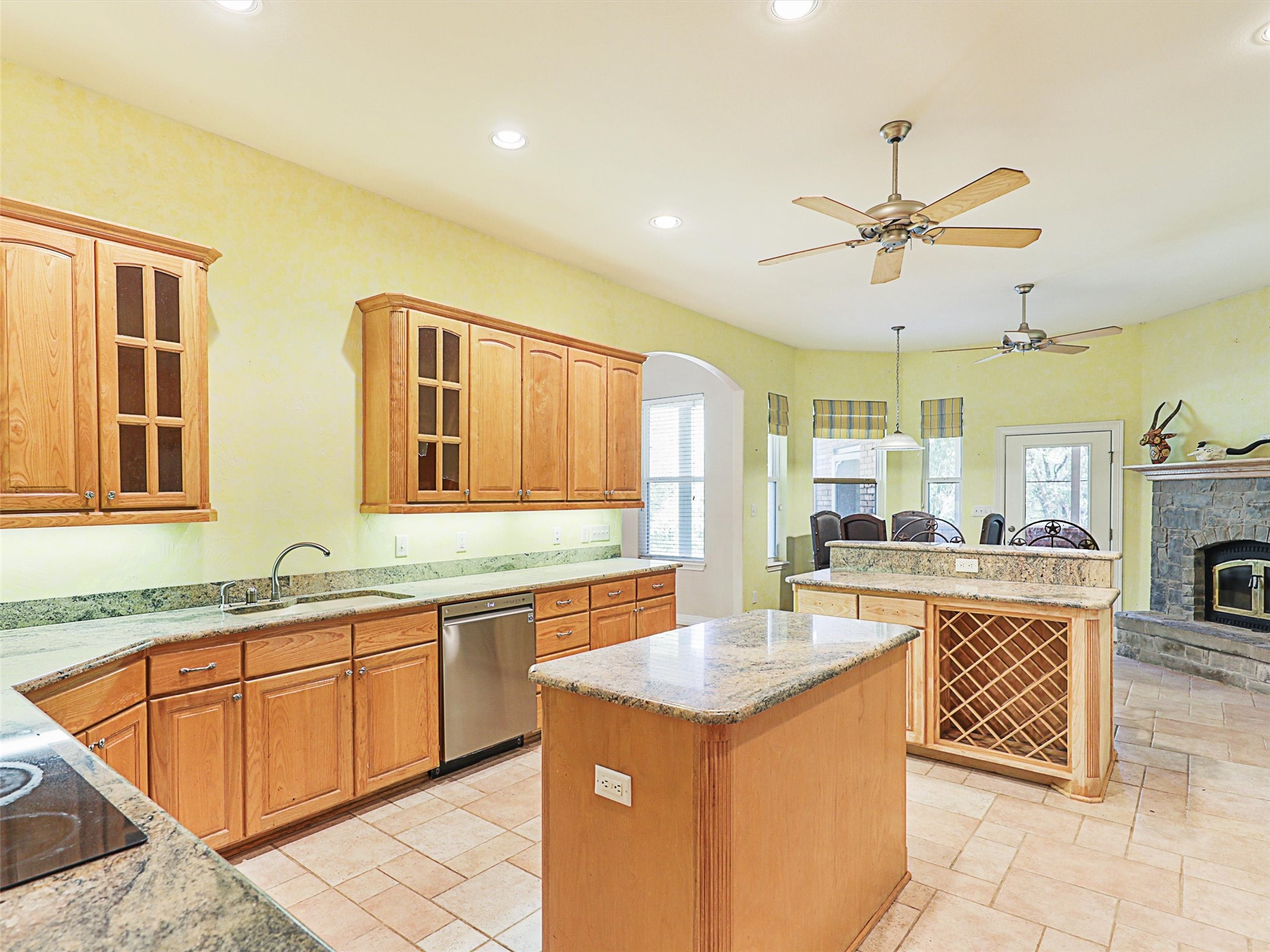 1066 Rr Hightower Lane
