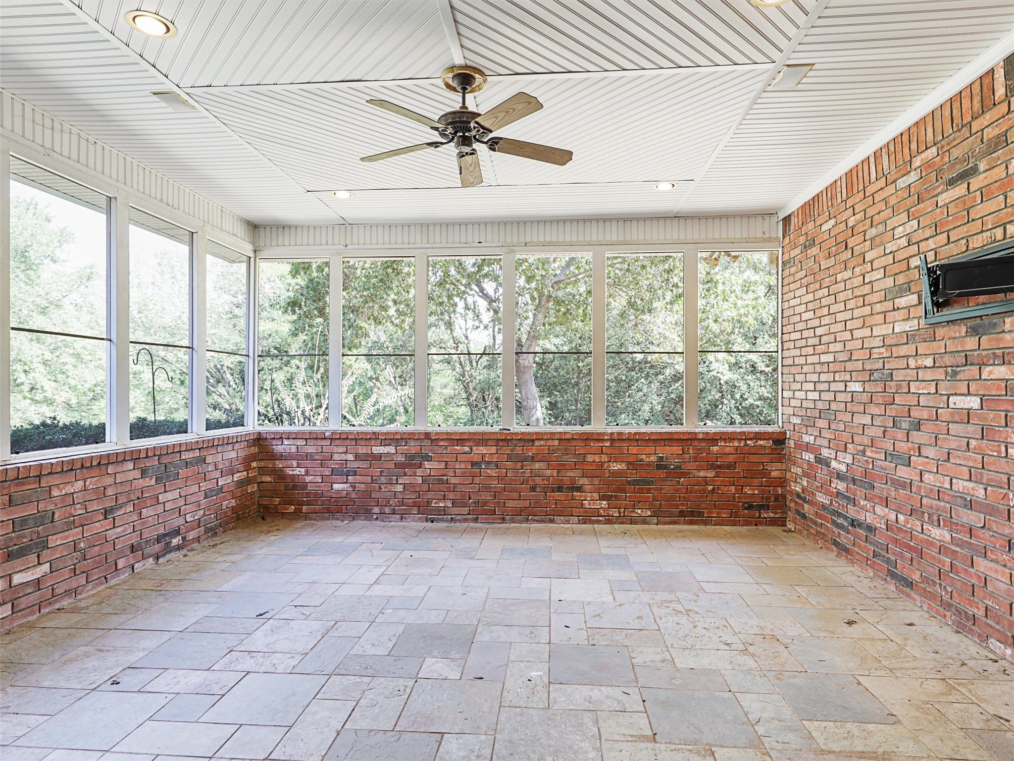1066 Rr Hightower Lane