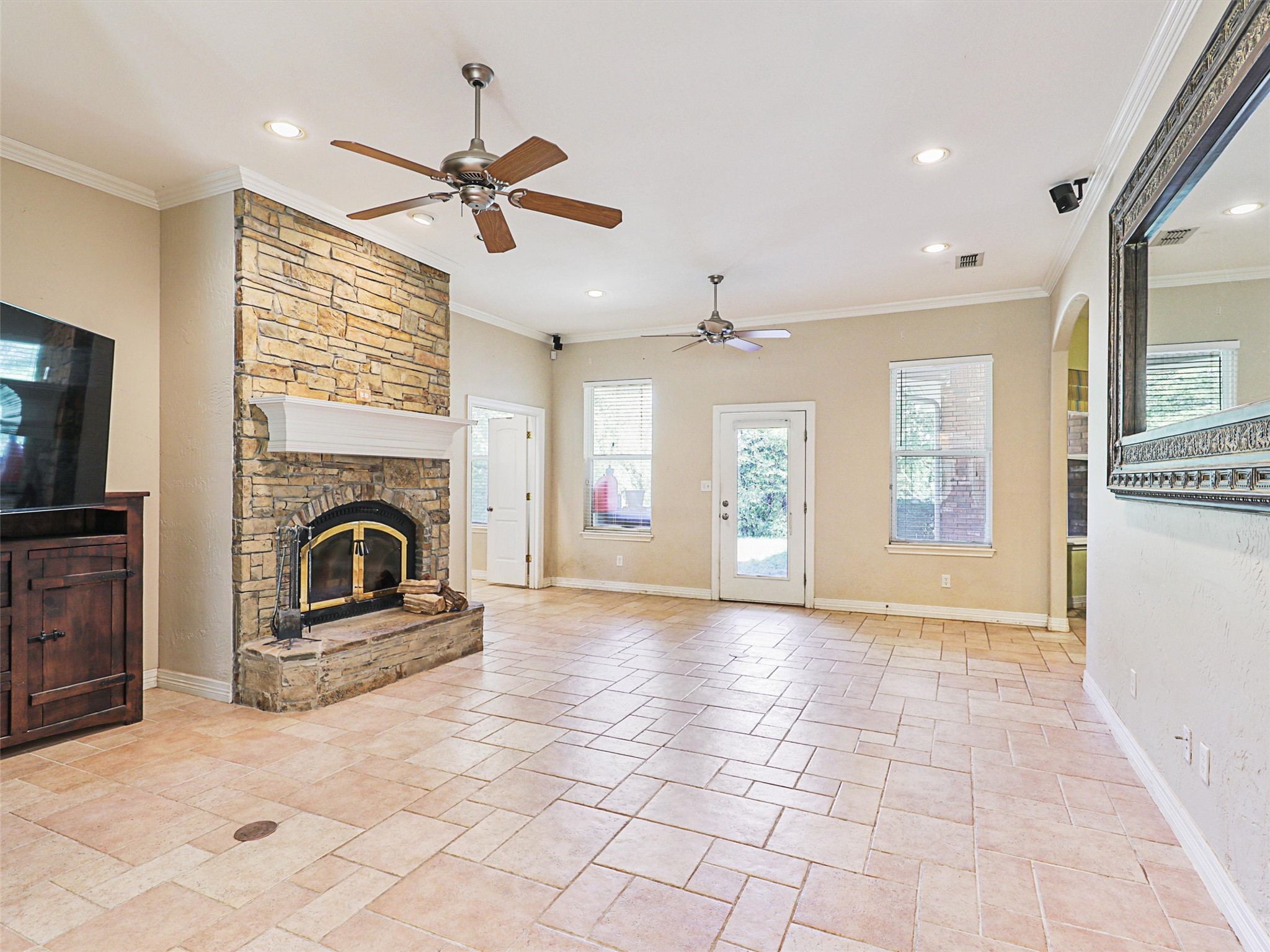1066 Rr Hightower Lane