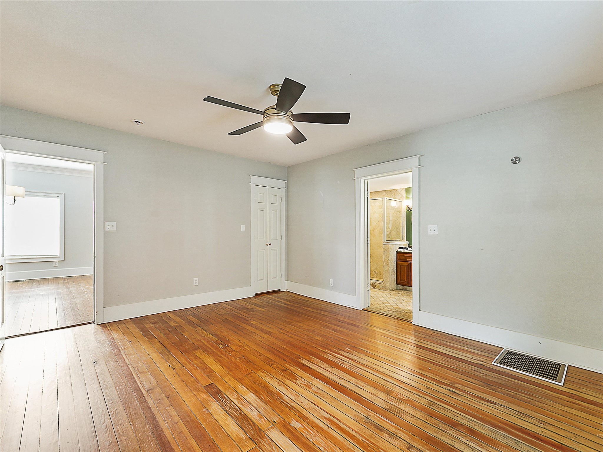 607 W Walnut Street