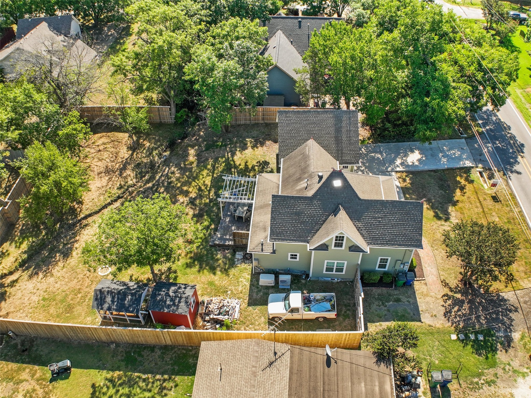 607 W Walnut Street