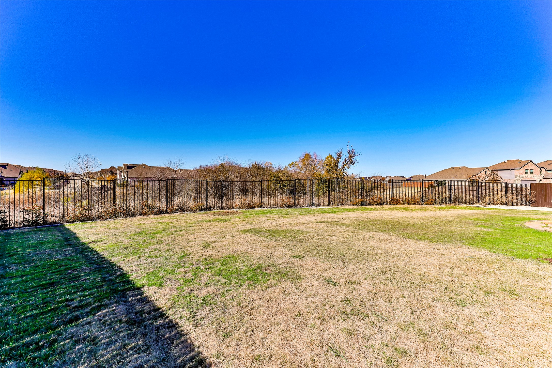 1404 Macaw Court