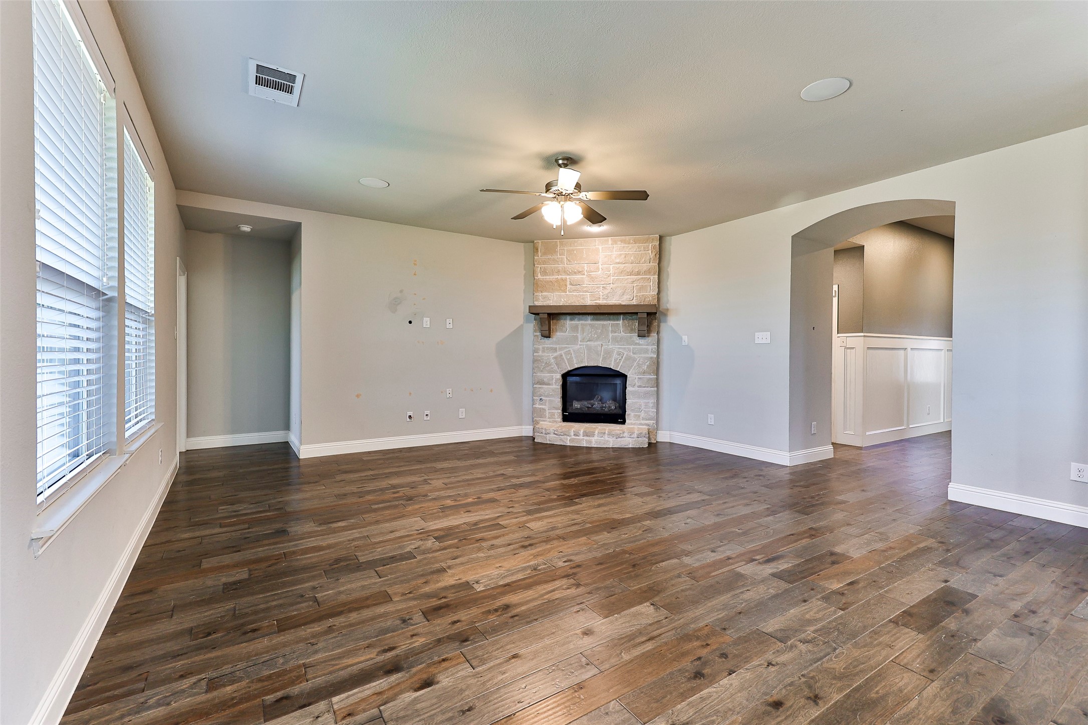 1404 Macaw Court