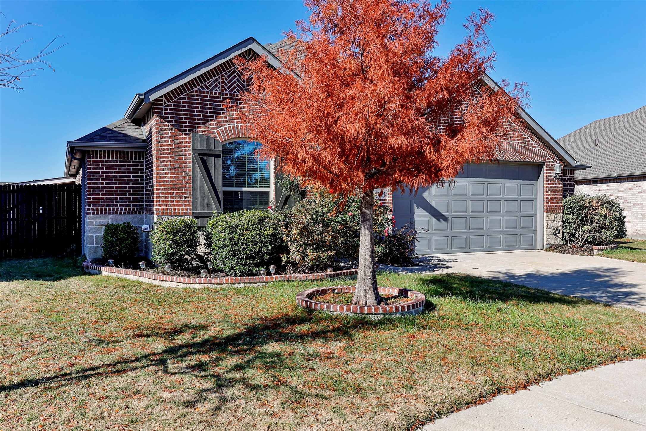 1404 Macaw Court