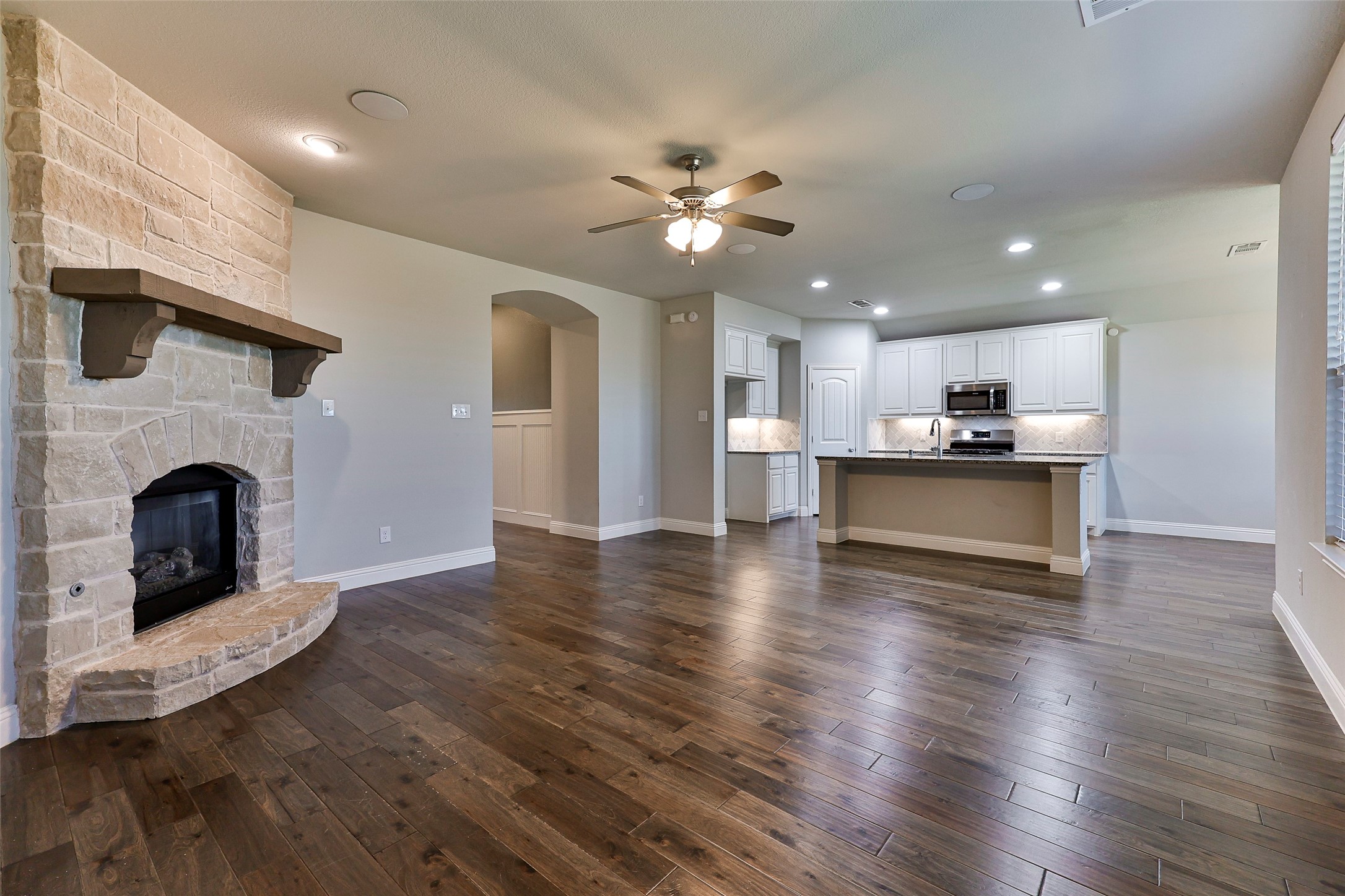 1404 Macaw Court
