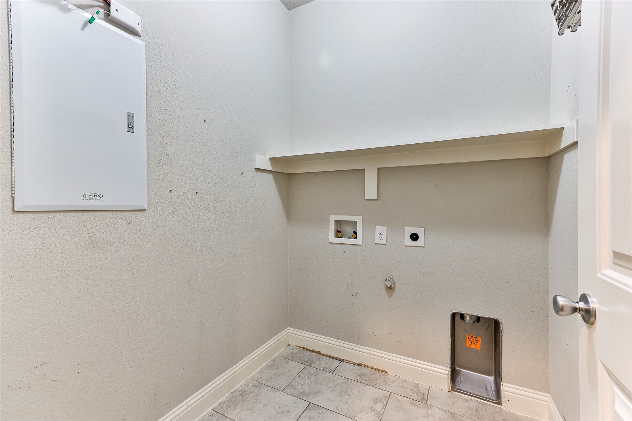 1404 Macaw Court