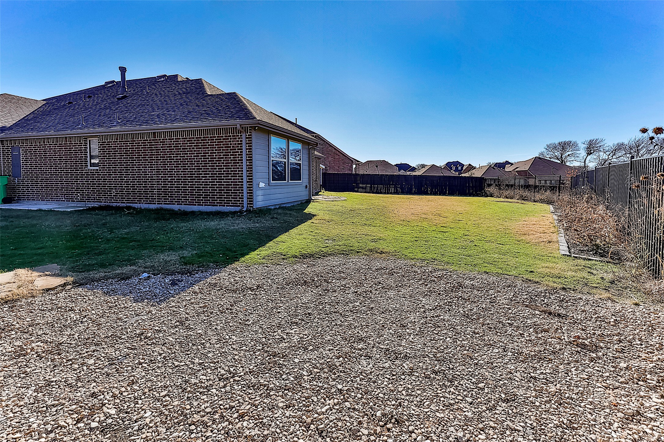 1404 Macaw Court