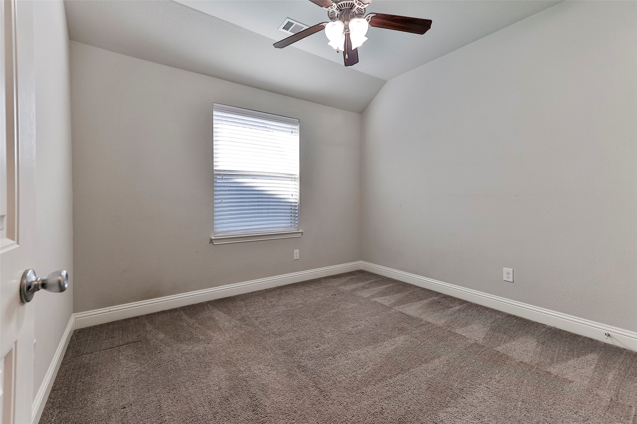 1404 Macaw Court