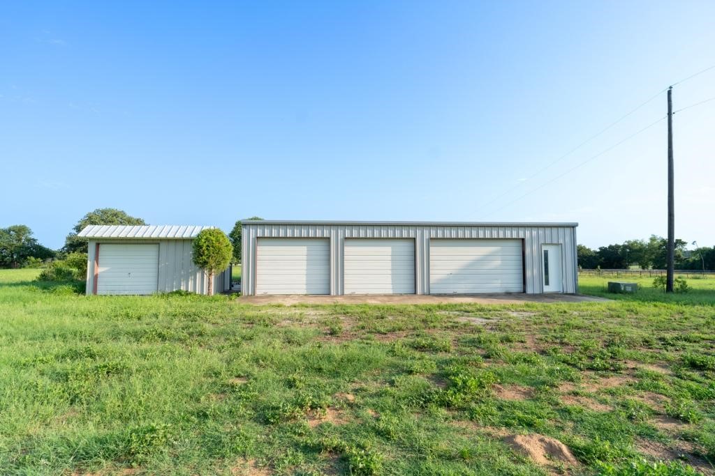 6393 Lone Star Lane