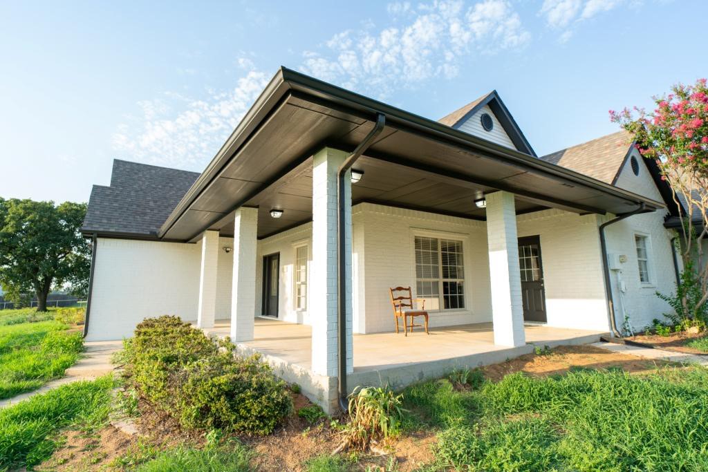 6393 Lone Star Lane
