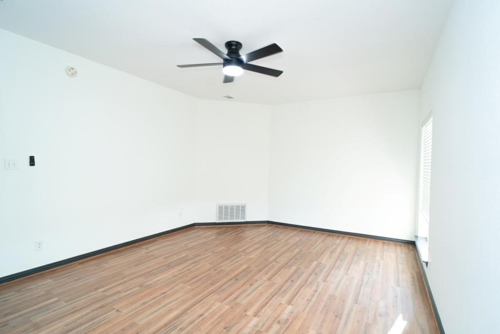 6393 Lone Star Lane