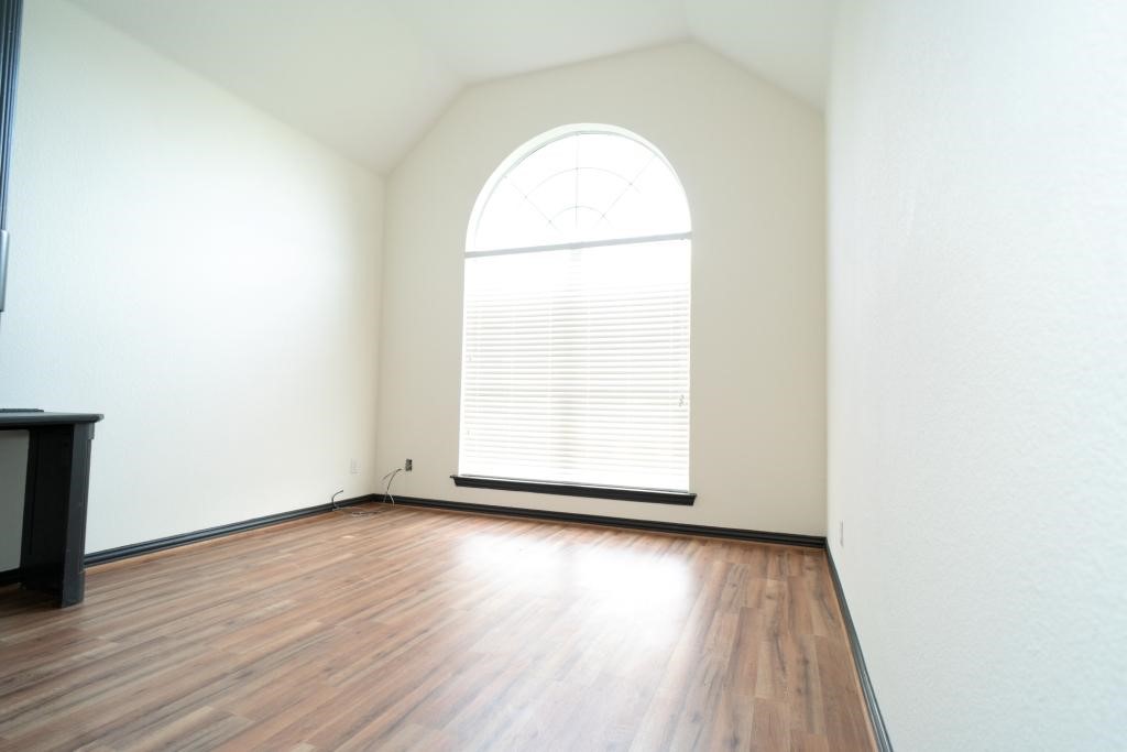 6393 Lone Star Lane