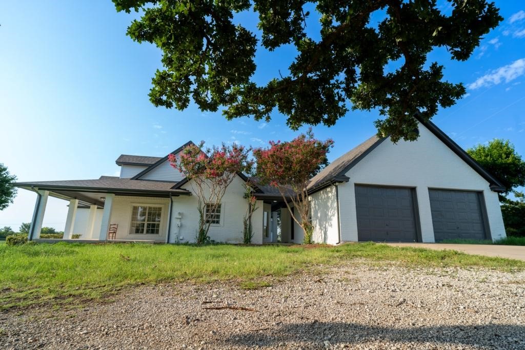 6393 Lone Star Lane
