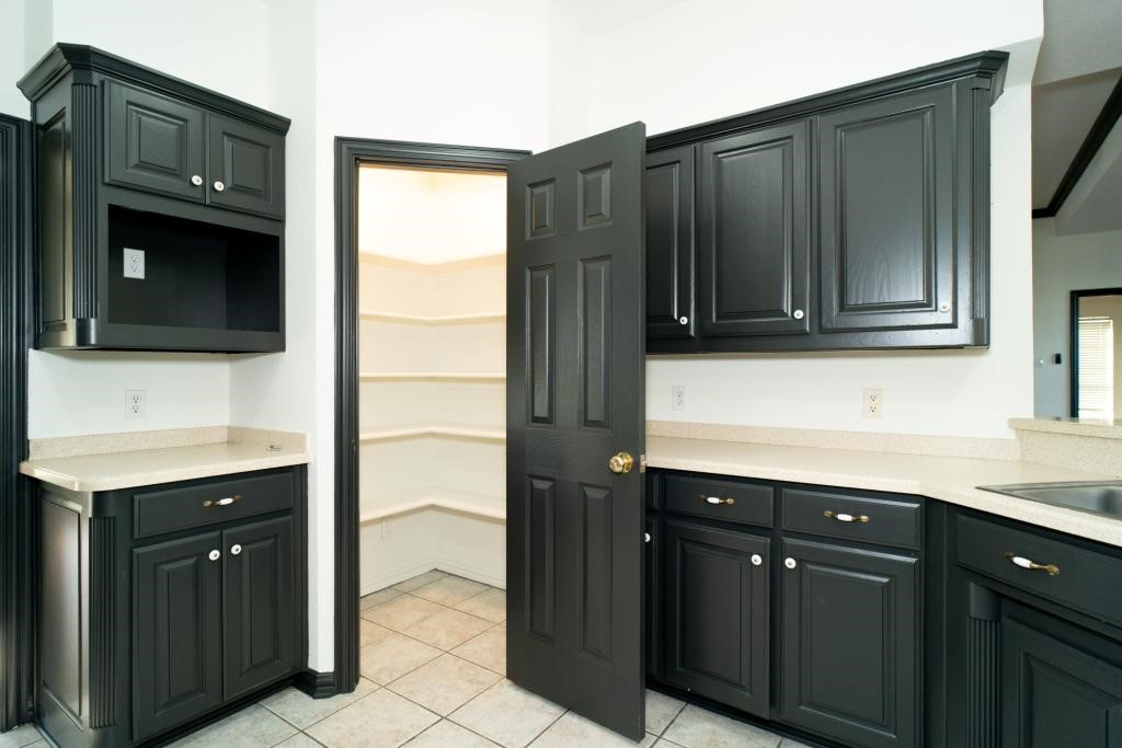 6393 Lone Star Lane