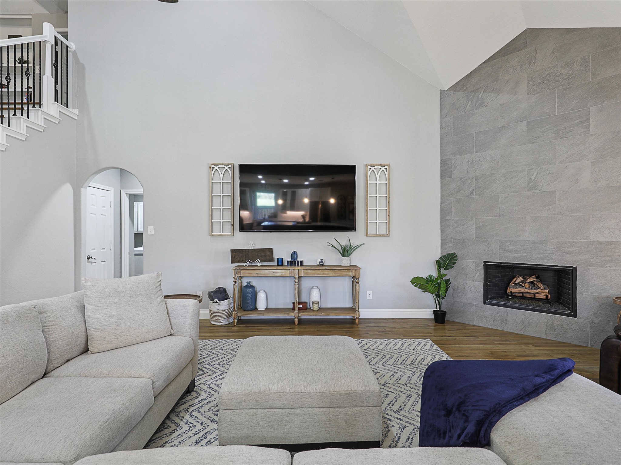 304 Tobiano Court