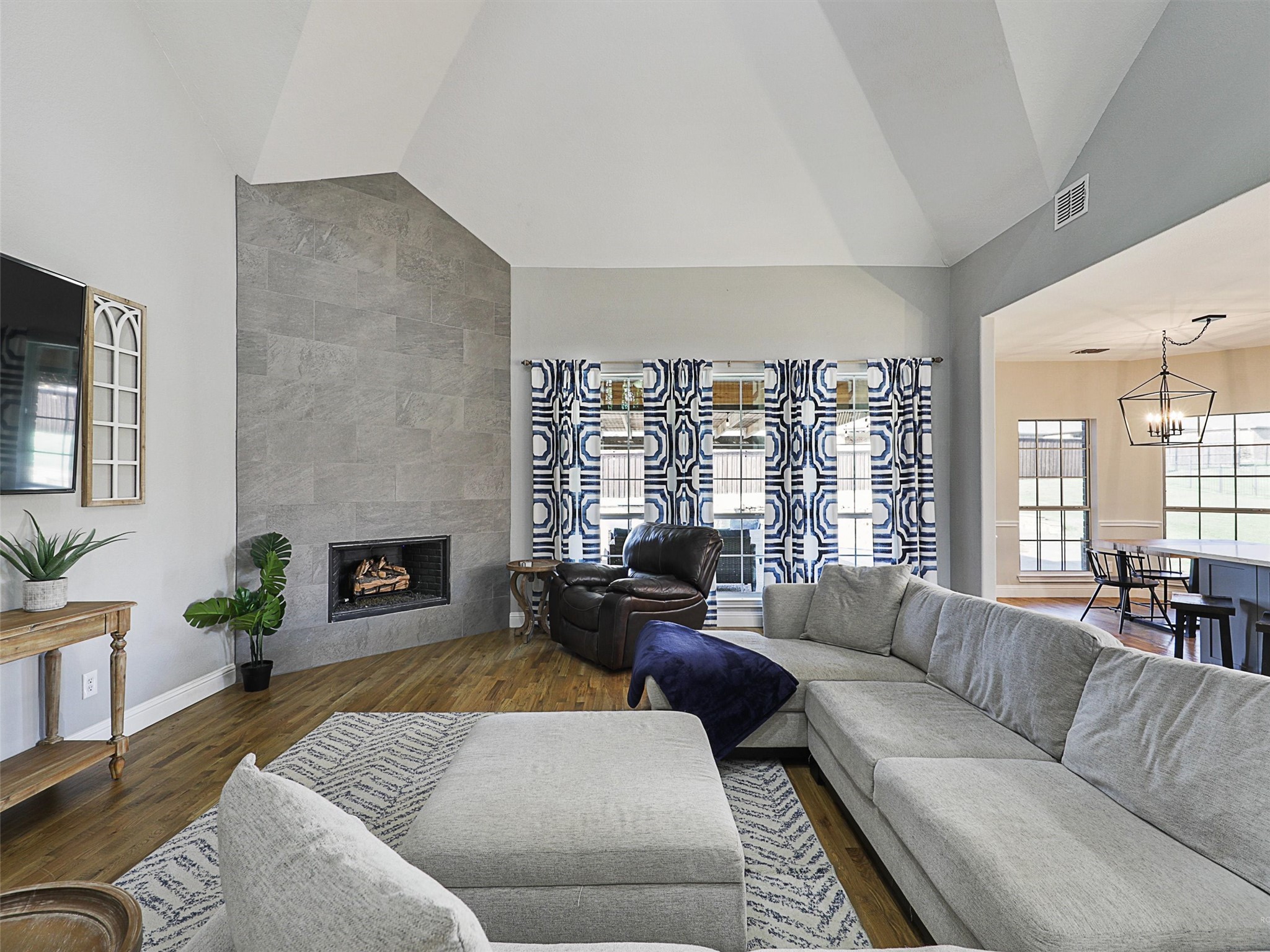 304 Tobiano Court