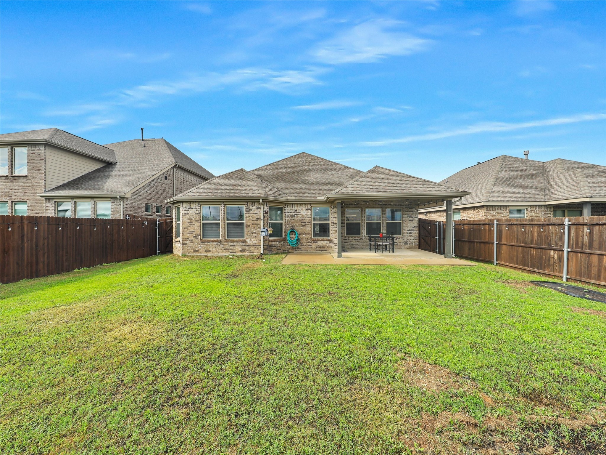 2710 Willow Lane